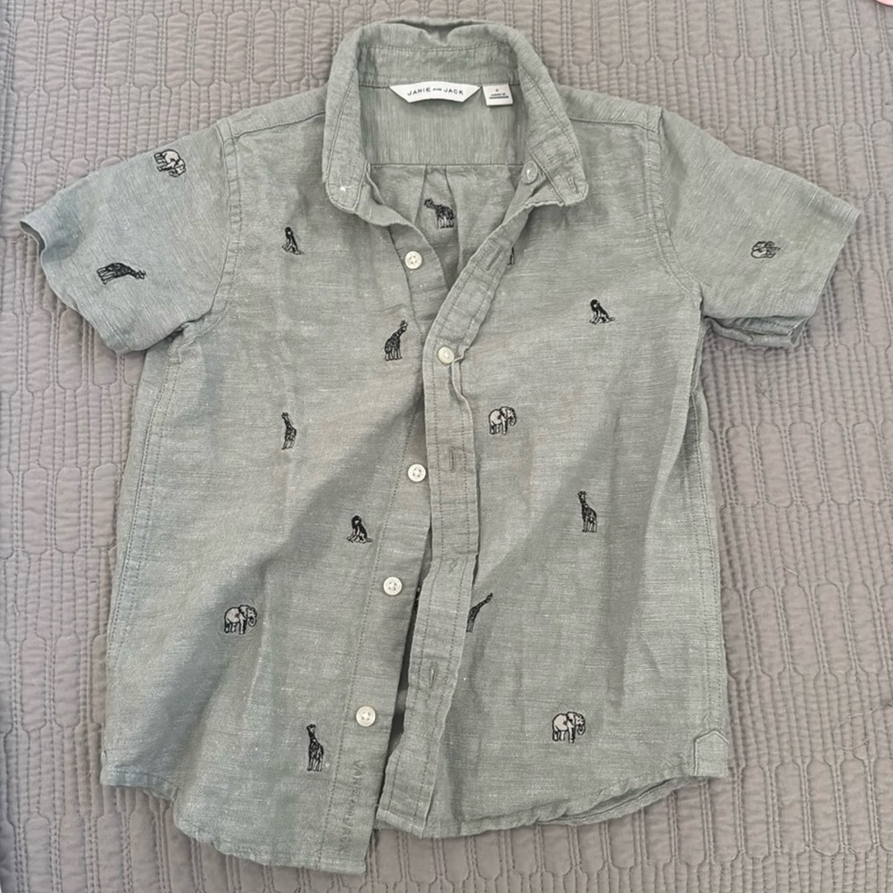 Boys Linen Janie and Jack shirt, size 5